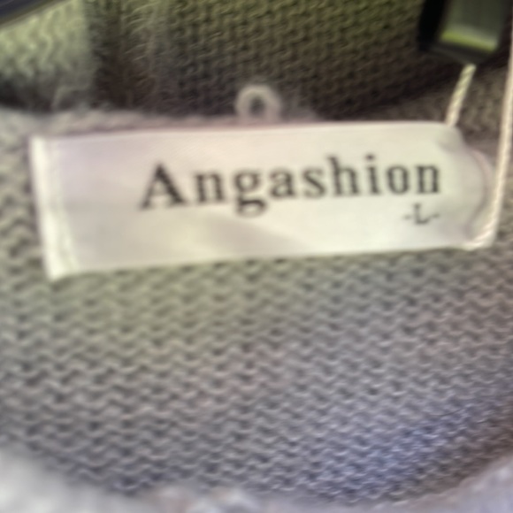 NWT sweater hoodie - Picture 3 of 3